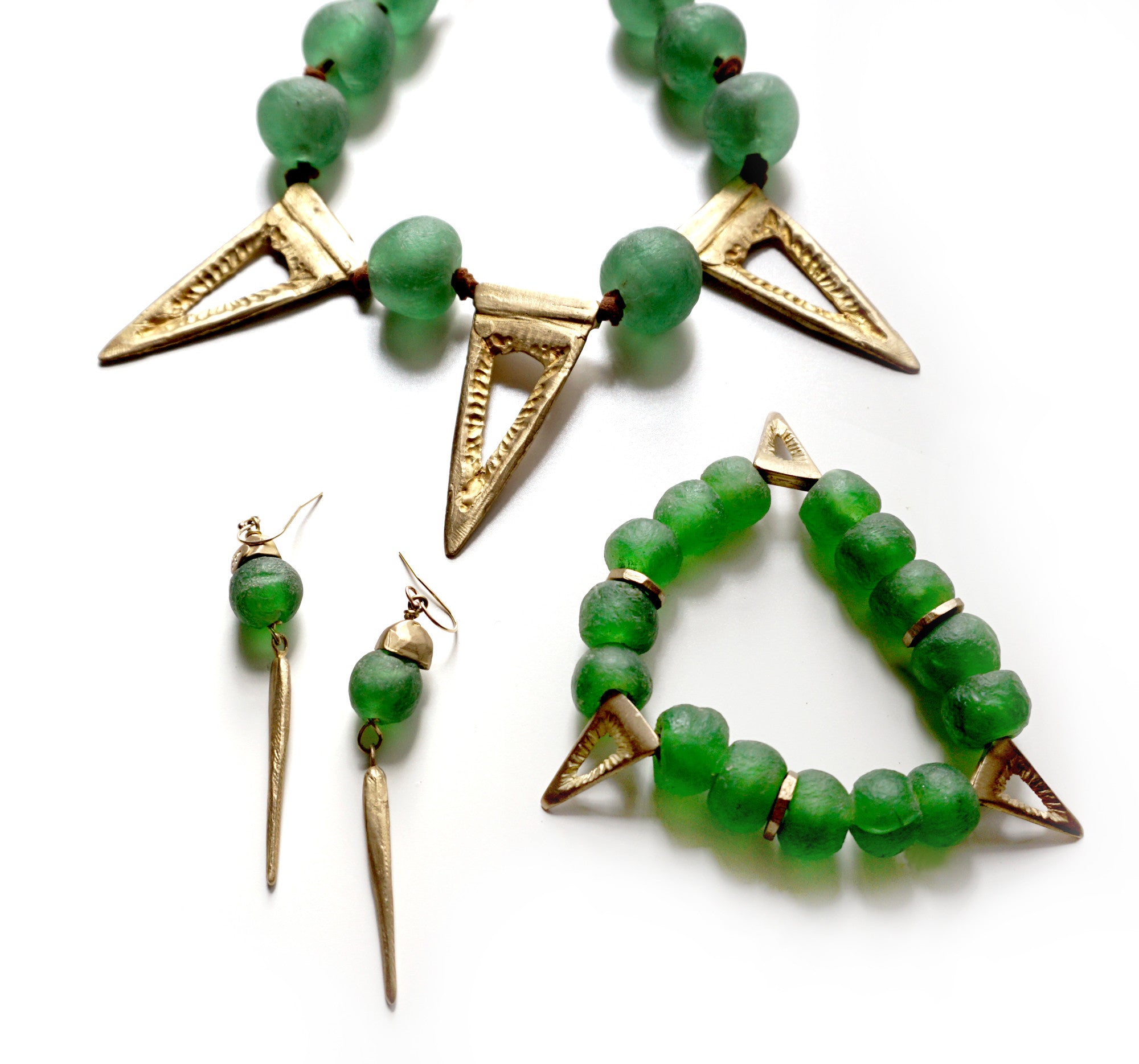 DAGGERS AND GLASS