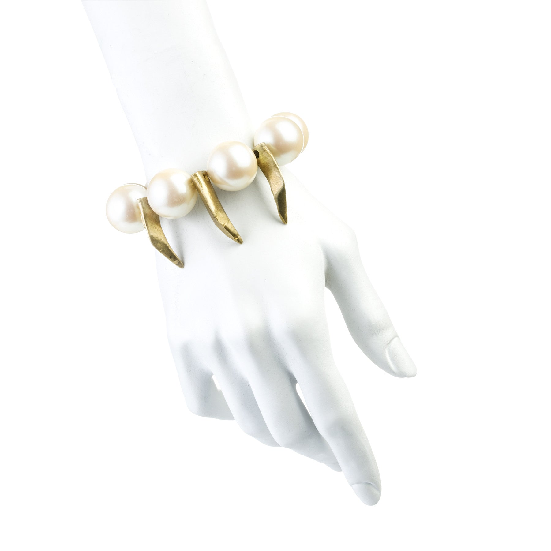 3 CLAWS AND LARGEST PEARLS