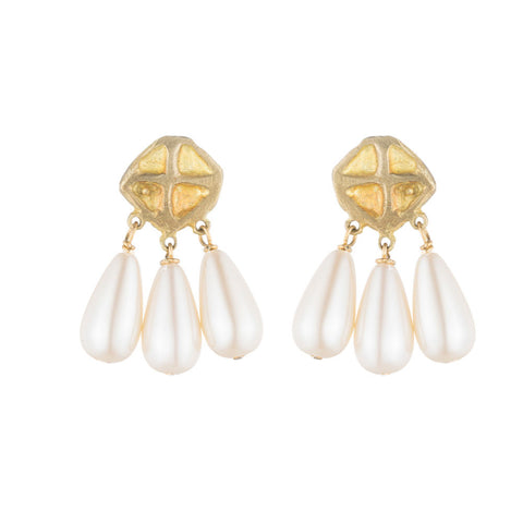 TRIPLE TEAR DROP PEARLS