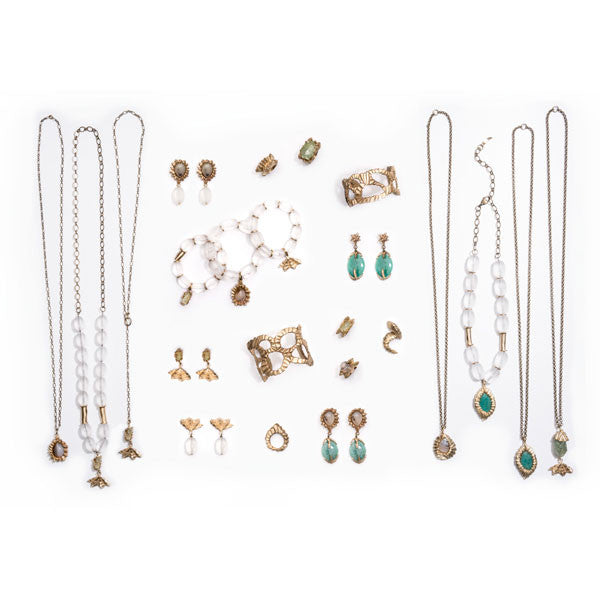 DECO CHRYSOPRASE AND LUCITE NECKLACE