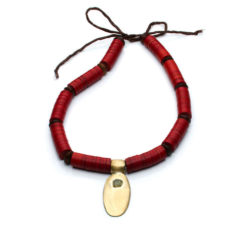 OVAL WITH SAPPHIRE SLICE