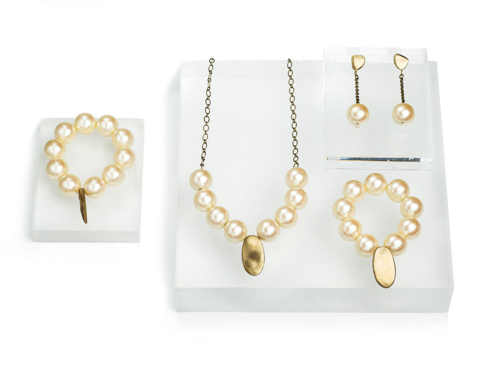 LARGEST PEARLS AND OVAL
